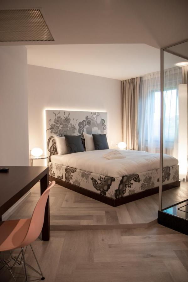 Stay2Night Bs Zurich Ngoại thất bức ảnh