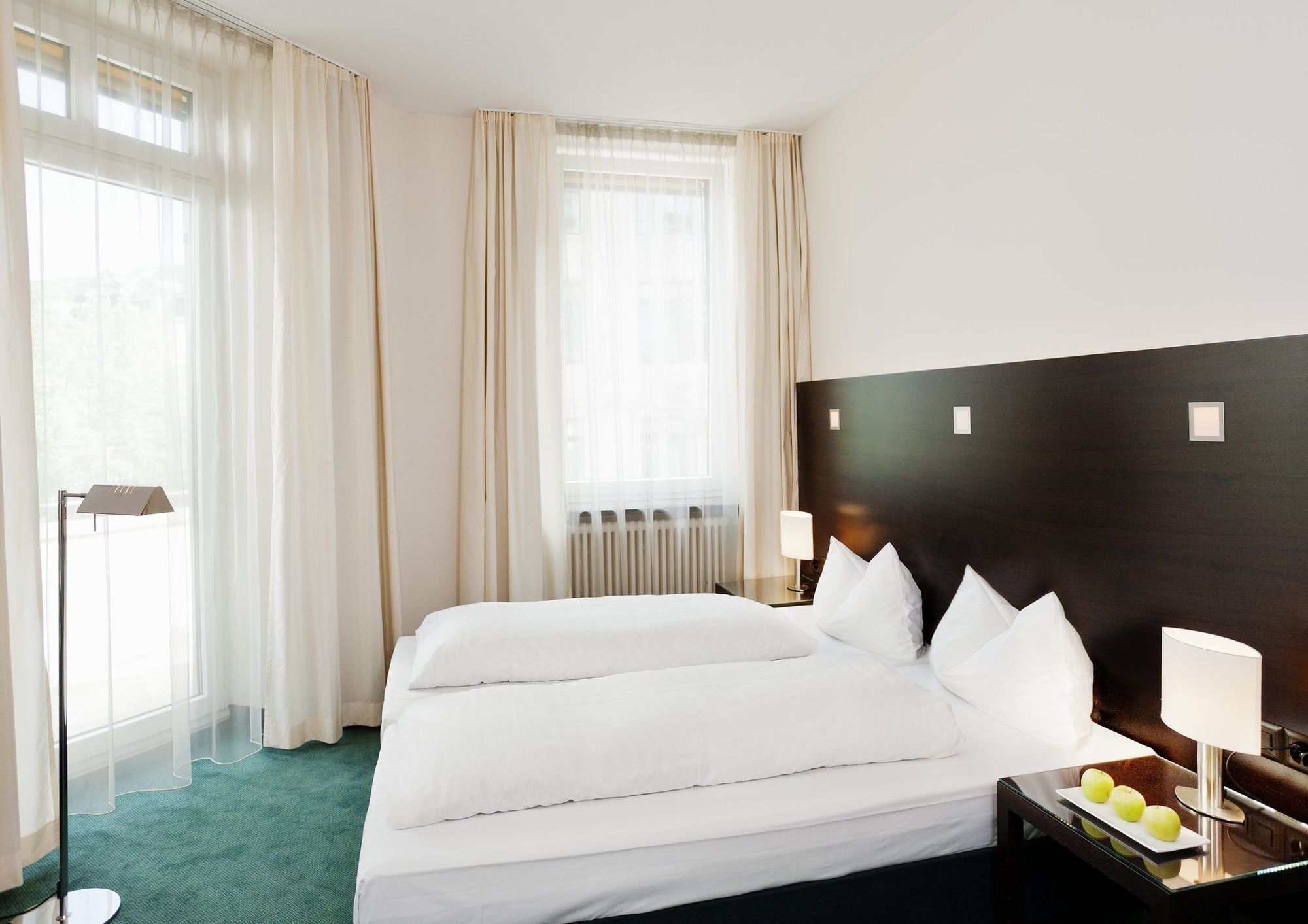 Stay2Night Bs Zurich Ngoại thất bức ảnh