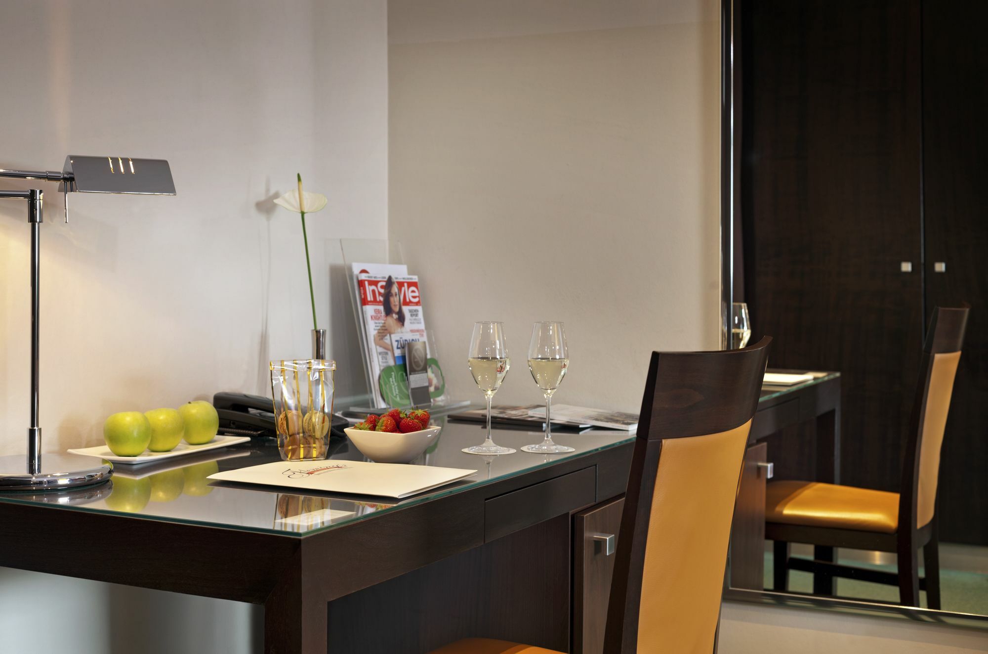 Stay2Night Bs Zurich Ngoại thất bức ảnh