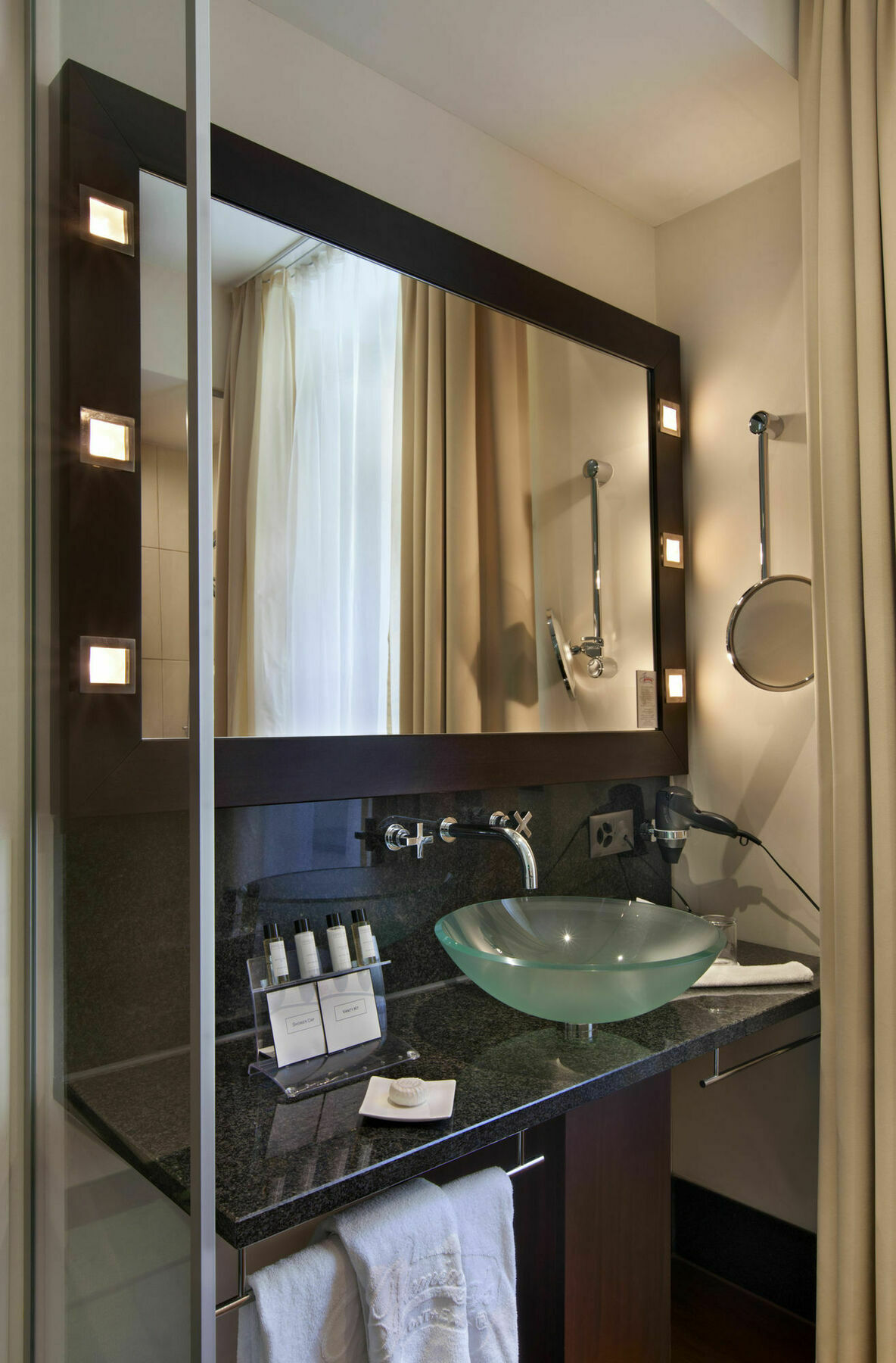 Stay2Night Bs Zurich Ngoại thất bức ảnh